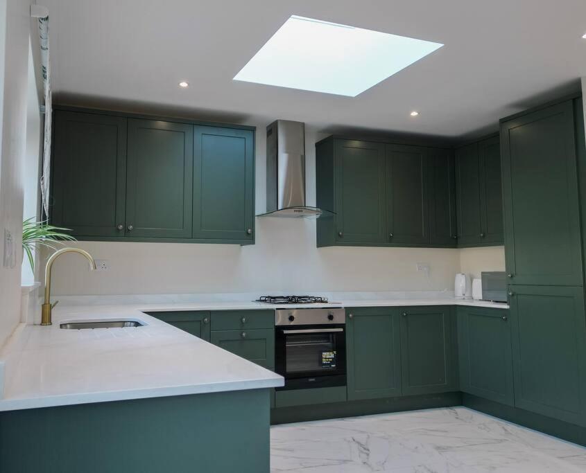 Homely & Peaceful Living Space Morden  Εξωτερικό φωτογραφία