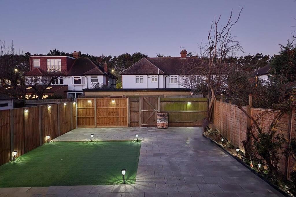 Homely & Peaceful Living Space Morden  Εξωτερικό φωτογραφία
